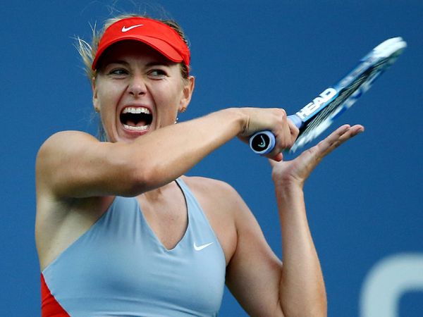 Sharapova Lewati Hadangan Dulgheru