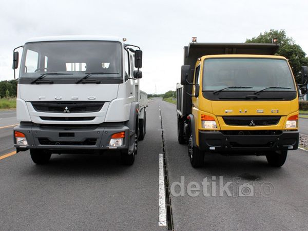 2 Truk Fuso Siap Masuk Indonesia