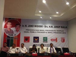 Jokowi-JK Hadiri Pembubaran Tim Kampanye Nasional di Kebayoran