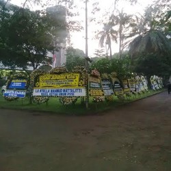 Puluhan Karangan Bunga untuk Suhardi Penuhi Kantor DPP Gerindra