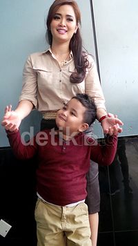 Razqa Aatmadeva Senjaya, 4,5 Tahun, Lelaki