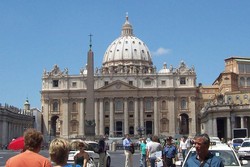 Vatikan, Negara Terkecil di Dunia Favorit Wisatawan