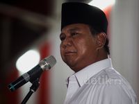 Prabowo Lepas Jenazah Almarhum Suhardi