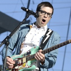 Debut Rivers Cuomo di Sitkom DeTour