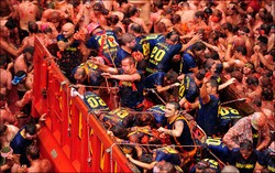 22.000 Peserta Padati Festival Perang Tomat di Spanyol