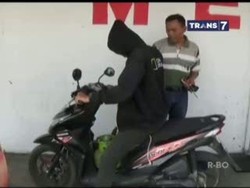 Motor Matik Ini Dimodifikasi dari Bahan Bakar Premium ke Gas