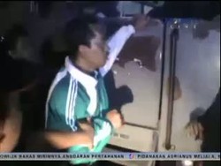 Pria Ini Mengamuk Saat Belasan Wanita Pemandu Lagu Dijaring Satpol PP