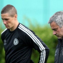 Mourinho: Torres ke Milan? Aku Belum Tahu Soal Itu