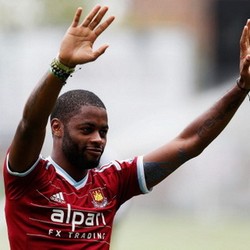 Barca Pinjamkan Song ke West Ham