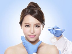 Prosedur Kecantikan Aneh Masa Depan, Botoks Telinga Hingga Facial Bokong