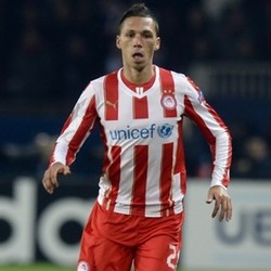 Roma Rekrut Bek Kiri Olympiakos