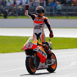 Marquez Menang Usai Berduel dengan Lorenzo, Rossi Finis Ketiga