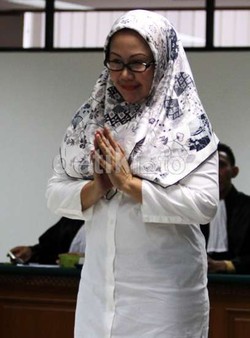 Sidang Pembacaan Vonis Dimulai, Atut: Doakan Saja Ya
