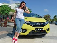Guide Cantik di Test Drive Honda Jazz