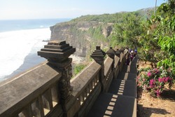 Tembok Besar China Versi Mini Ala Bali