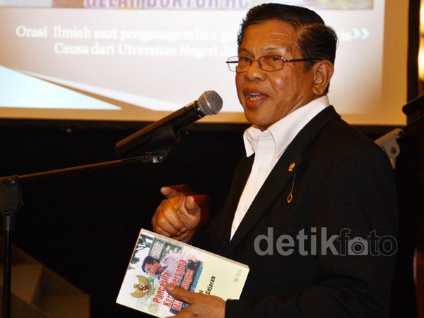 AM Fatwa Luncurkan 2 Buku