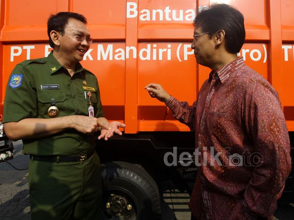 Pemprov DKI Dapat Bantuan Truk Sampah