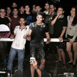 Iyuh... Ulang Tahun ke-17 Al Bertaburan Tepung dan Telur