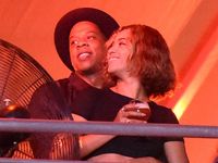 Beyonce dan Jay Z Dimabuk Asmara di MIA 2014