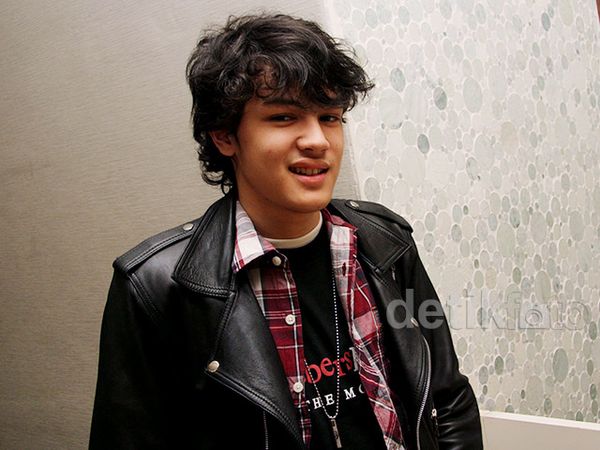 Shawn Adrian, Putra Andi Soraya yang Jadi Idola Baru ABG