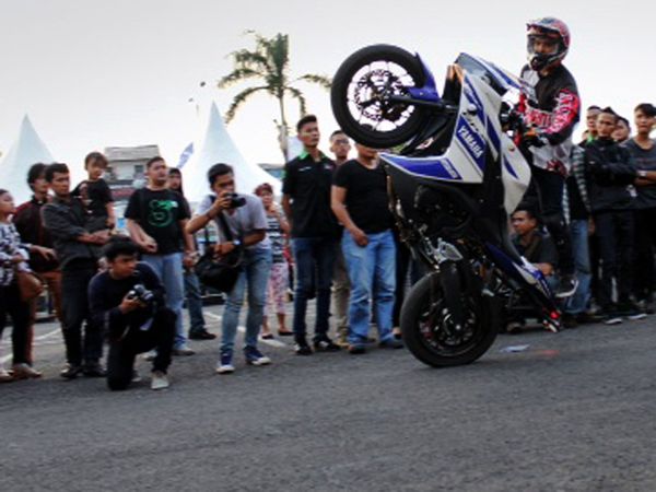 Yamaha R25 Bius Jakarta
