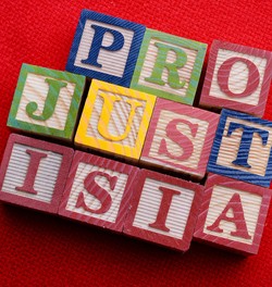 Sistem Rekapitulasi Suara Berjenjang Pilpres Digugat ke MK