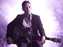 Soundwaves: Menjual Cerita Kehidupan... oleh @PongkiBarata