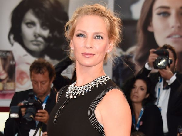 Uma Thurman Elegan di Festival Film Venice
