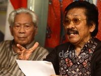 Pendiri Golkar Serukan Percepatan Munas