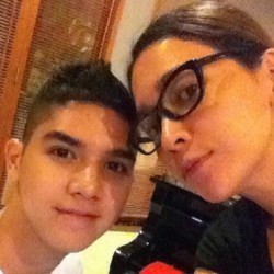 Nyanyi Bunda Bareng Maia, Al Tak Bisa Tahan Airmata