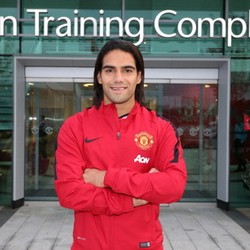 Van Gaal: Kesempatan Merekrut Falcao Tak Boleh Dilewatkan
