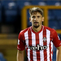 Hull Daratkan Diame dan Ramirez