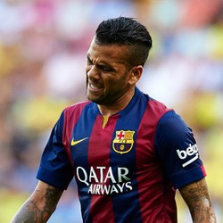 Alves Akan Tinggalkan Barca di Musim Panas 2015