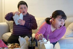 Tidak Modern Kalau Tidak Membeli Makanan yang Ada di TV