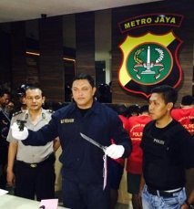 Kuasai Rumah Warga, 10 Preman Dibekuk Polres Jakarta Barat