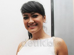 Dengar Vonis Dokter, Julia Perez Hampir Pingsan