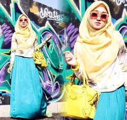 Tak Hanya Fashion Show, Dian Pelangi juga Akan Syuting Film di Amerika