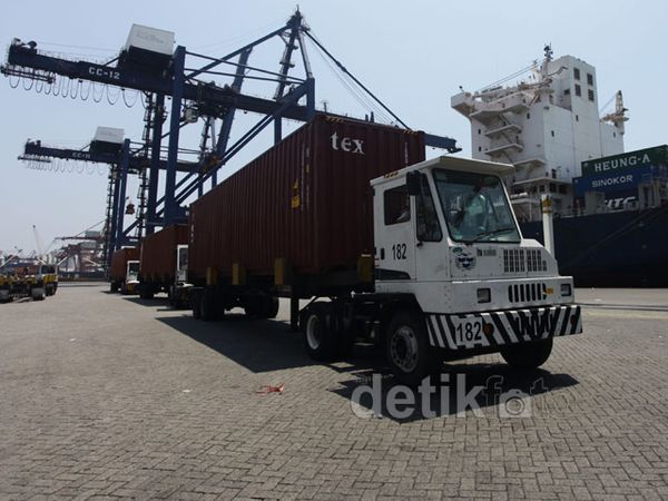 Neraca Perdagangan Indonesia Defisit US$ 1 miliar