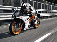 Motor Supersport KTM RC 390