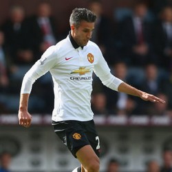 Van Persie Bantah Isu Operasi, Siap Bersaing dengan Falcao