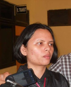 Florence Temui Sultan untuk Minta Maaf