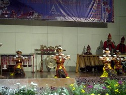 Orang Indonesia Wajib Lihat Festival Danau Toba