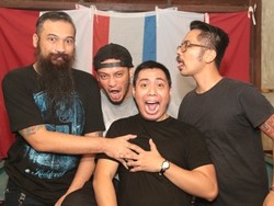 Sajian Punk Brutal dari Black Teeth