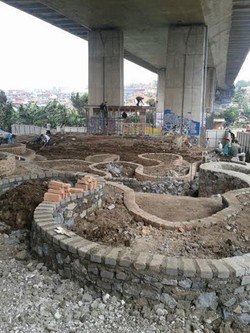 Masuk Taman Film Harus Menunjukkan Foto Pungut Sampah