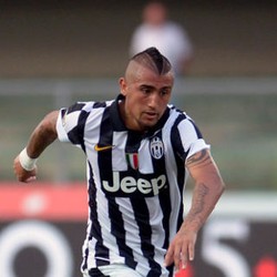 Allegri Tak Pernah Berpikir Vidal Bakal Hengkang