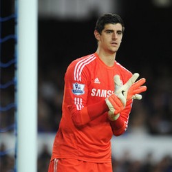 Chelsea Segera Beri Courtois Kontrak Baru