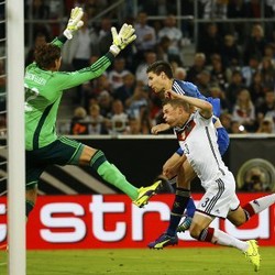 Jerman Kalah karena Pertahanan yang Lemah