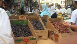 Sekilo Kurma Nabi dan Semangkuk Bakso di Madinah