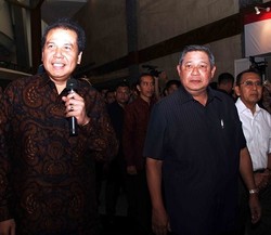 Telkom Pasok Satelit Video Conference SBY