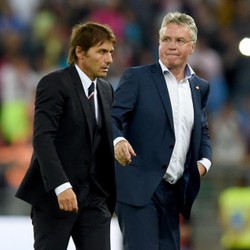 Kalah dari Italia, Hiddink Soroti Pertahanan Belanda di 10 Menit Awal